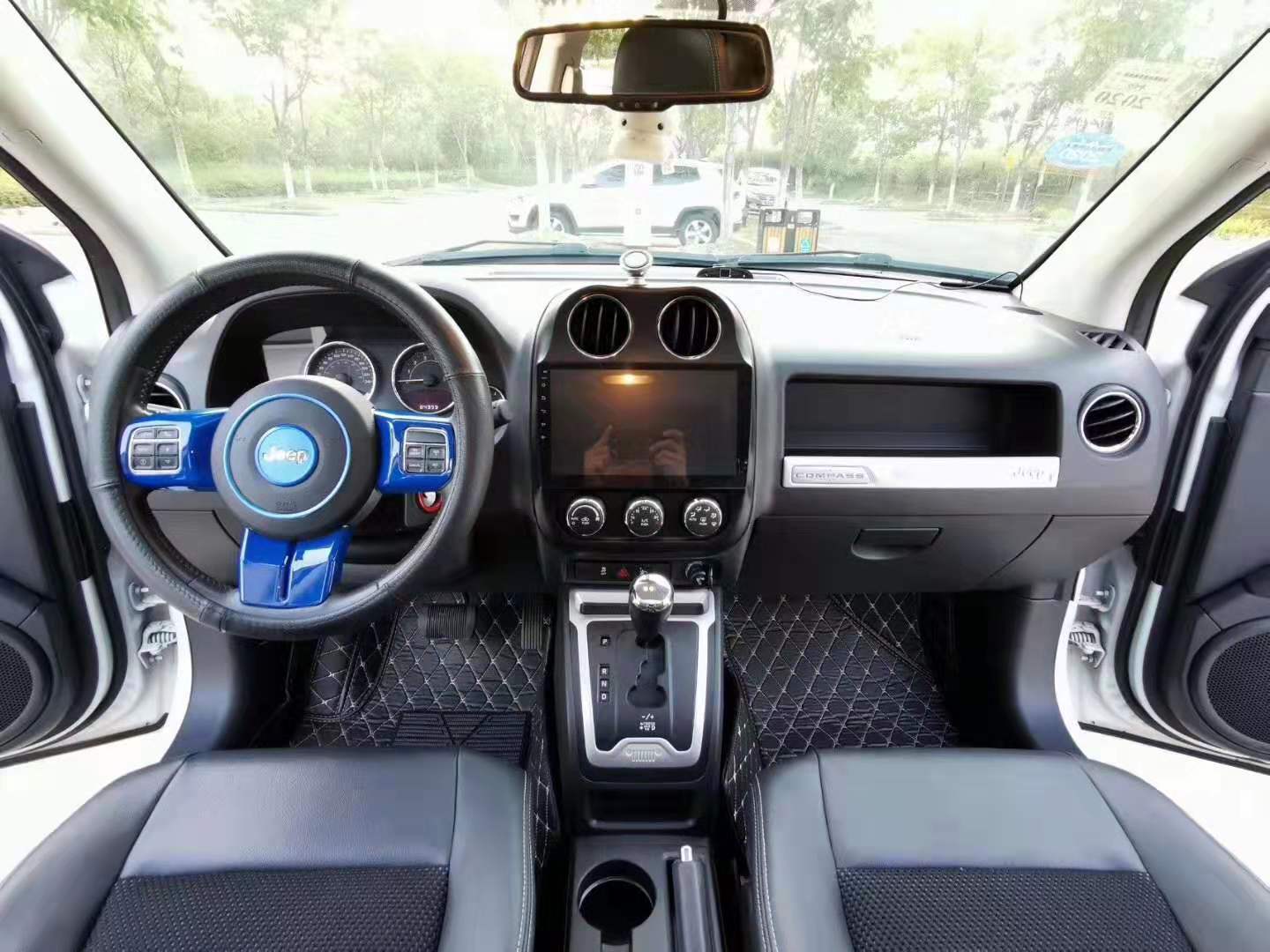 2011款jeep指南者2.4四驱进口,10万入手17款jeep指南者