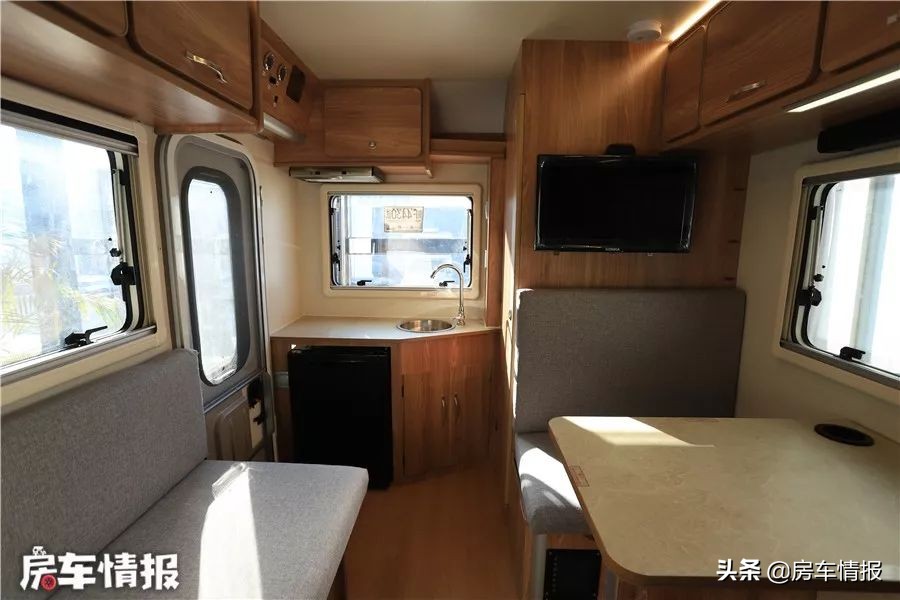 房车汽油四驱最新款,依维柯四驱汽油版房车