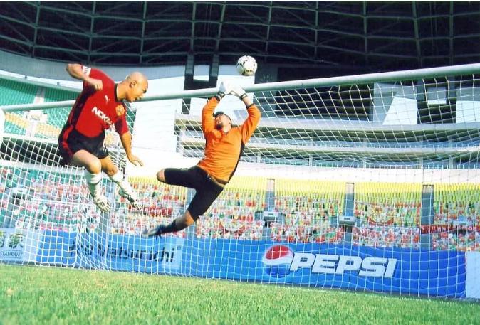 这部电视剧阵容强大质量却差强人意，一度陷入与周星驰版权之争