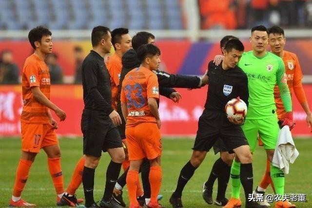 大快人心!过街老鼠人人喊打,裁判傅明和关星被停哨!