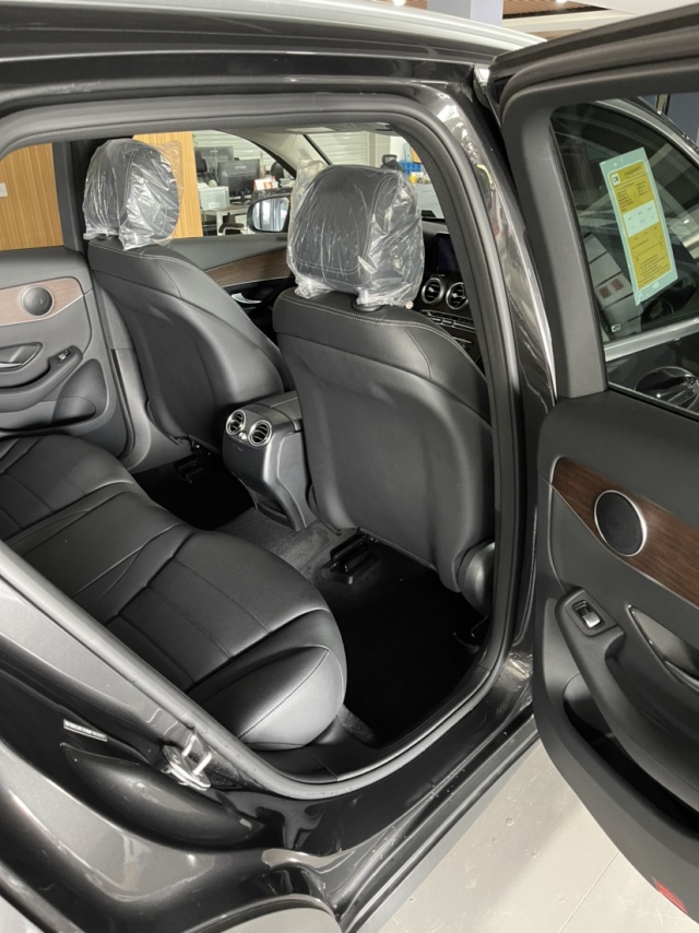 进口2018款奔驰glc300落地价,奔驰glc300amg款进口轿跑价格