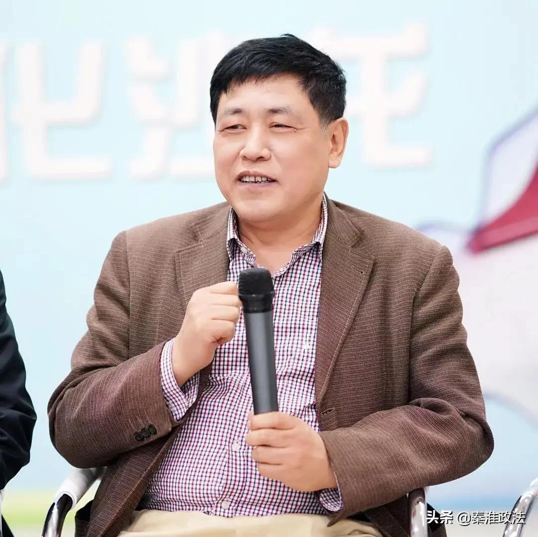 “转角遇见·百草园”为秦淮中医院输入创新发展正能量