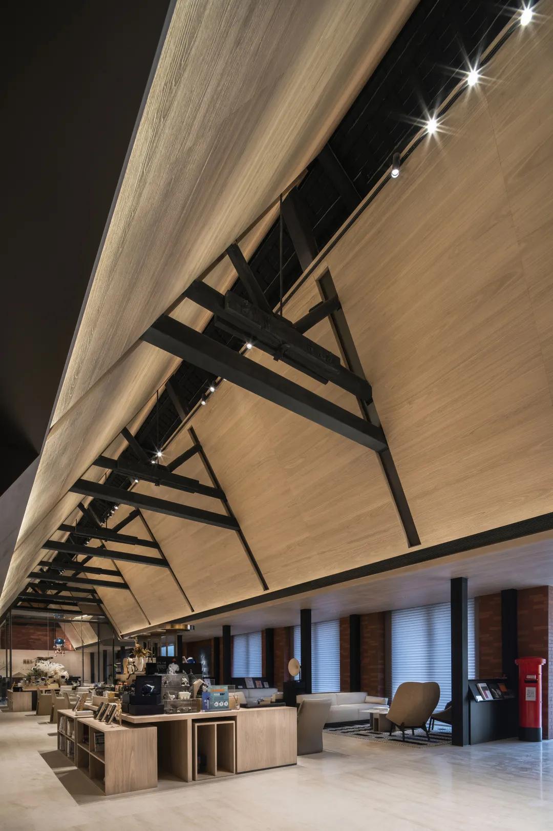 书香与艺居融为一体，重塑潮流空间IP