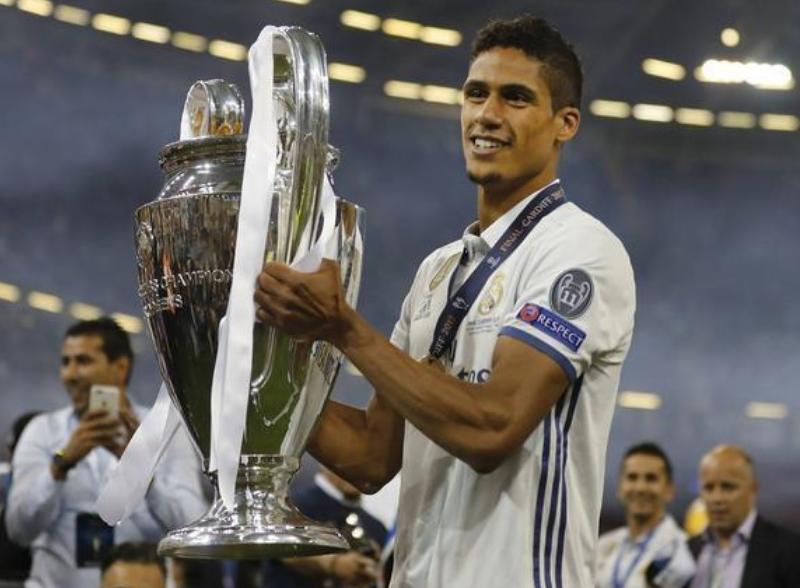 27岁世界冠军宣布喜讯！他拥有黑人血统，娶白人女子为妻