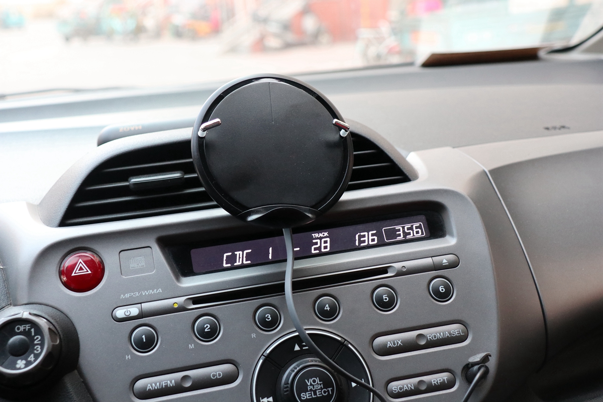 可以监测空气质量的车载快充，麦泡MIPOWPOWERCLIPAD评测