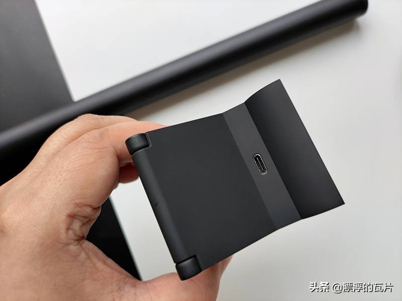 显示器挂灯的正确方法,显示器挂灯白天有用吗