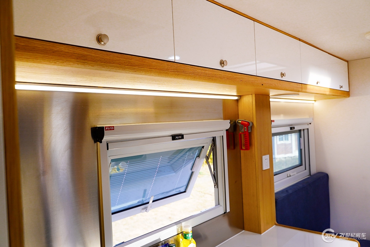 最适合中国的豪华越野概念房车,超硬核房车