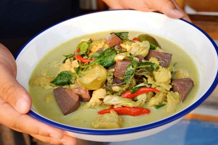 泰国美食攻略视频大全,泰国美食攻略旅游线路