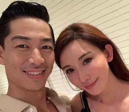 51岁萧蔷晒照,52岁萧蔷新照宛若少女