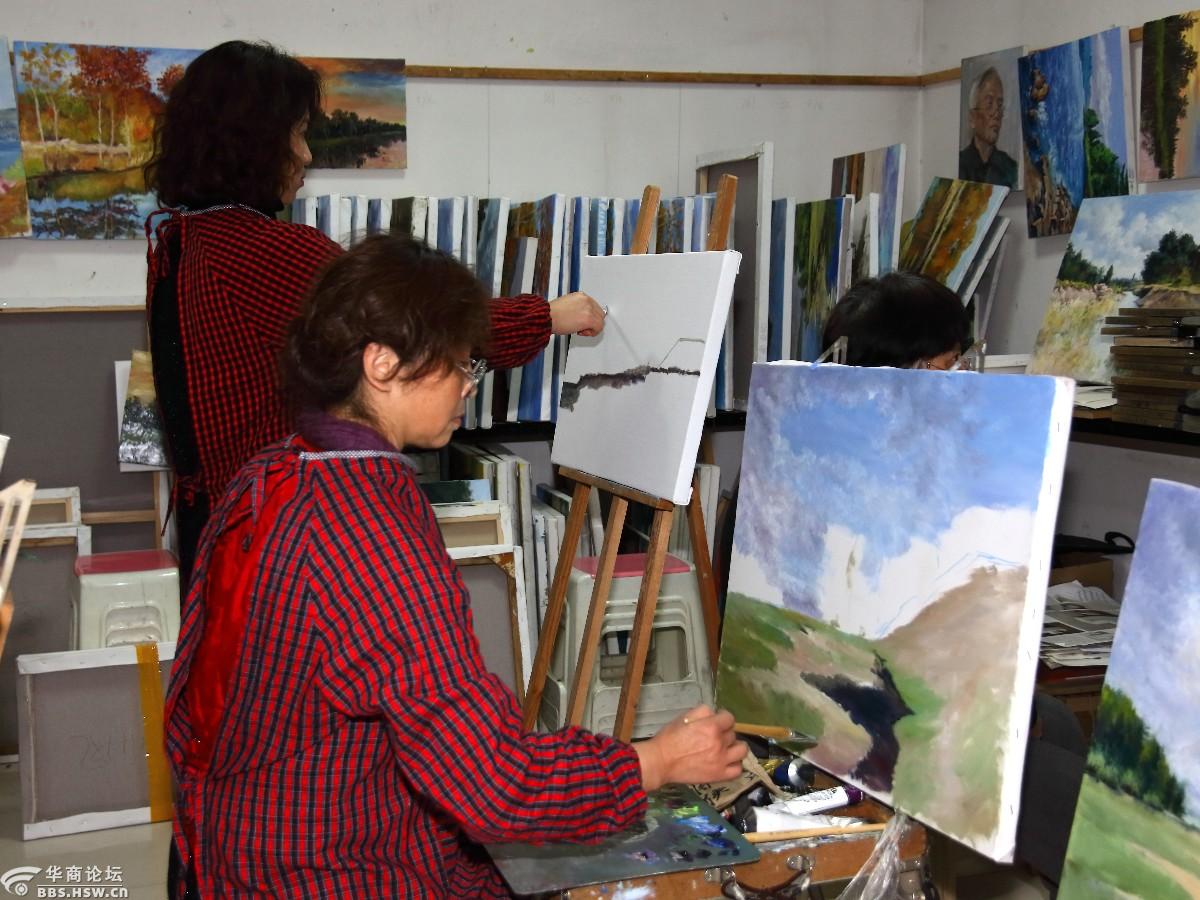 叶君川和他的老年油画班