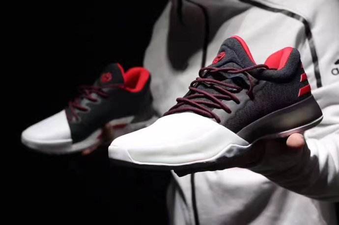 阿迪达斯篮球鞋crazy评测,crazyexplosive2017