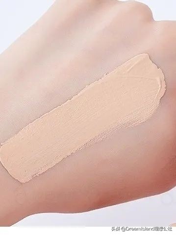 美妆好物狂欢粉底液,适合春天的粉底液