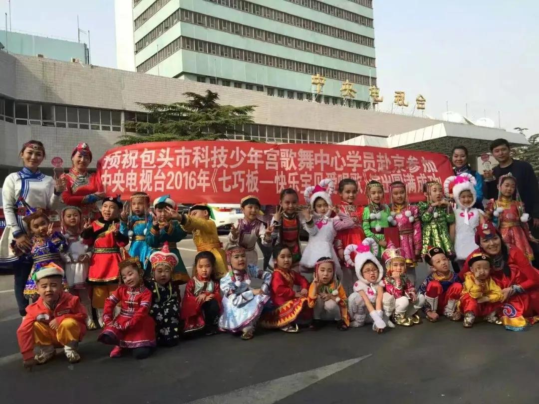 草原萌娃爱唱歌—科技少年宫朵丽雅幼儿合唱团《朵丽雅和小羊羔》