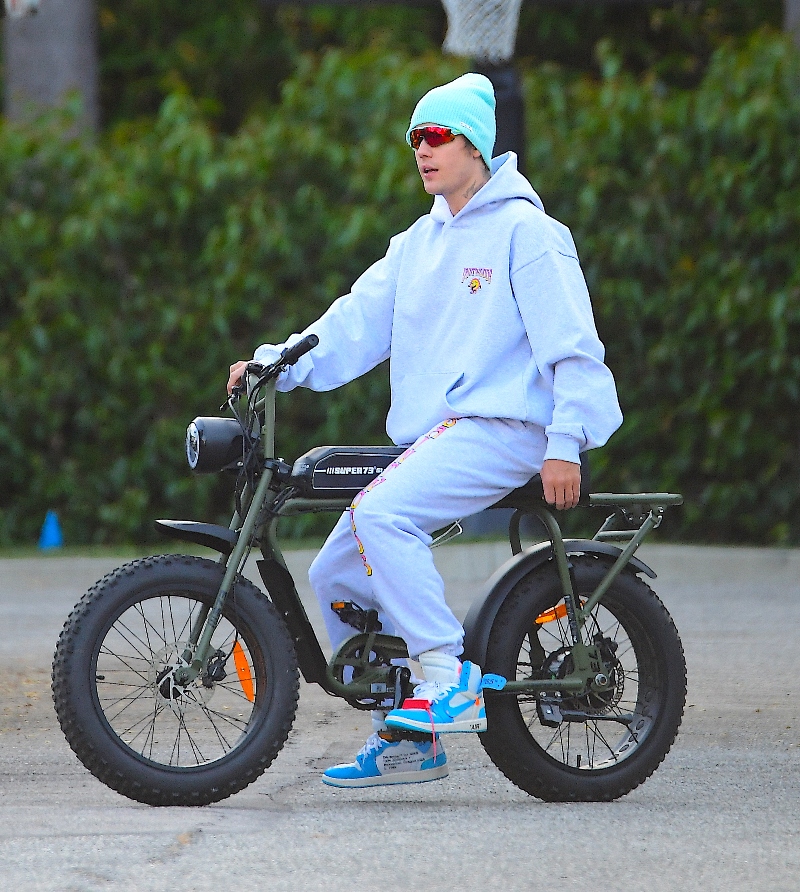 aj为什么比普通耐克贵,aj是不是只有耐克才是正品