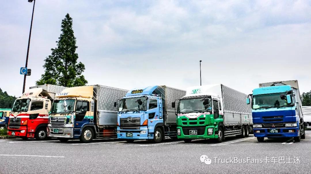 日本高速公路服务区随拍！卡车居然都这么帅