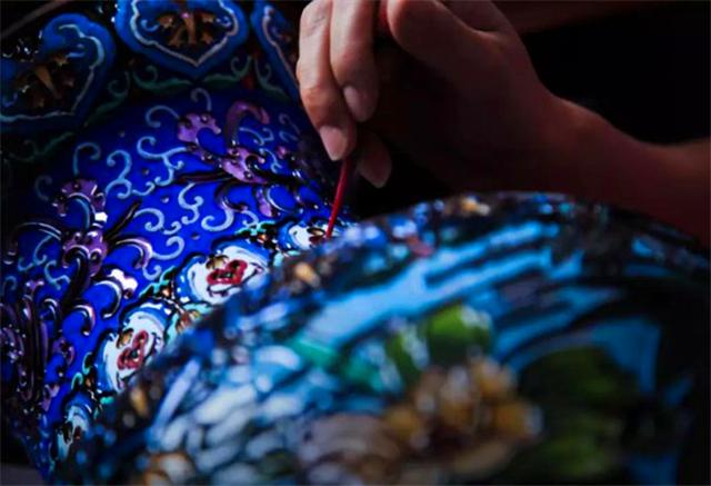 浠庢櫙娉拌摑鎰熷彈鐨囧鏋佽嚧鑹烘湳鍙戝睍,鍕惧嫆鍑烘祿娣＄浉瀹滅殑璐ㄦ劅绌洪棿