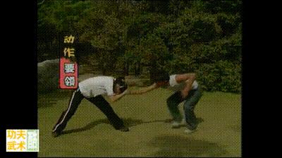 被锁喉怎么擒拿,被歹徒抓住双手怎么办