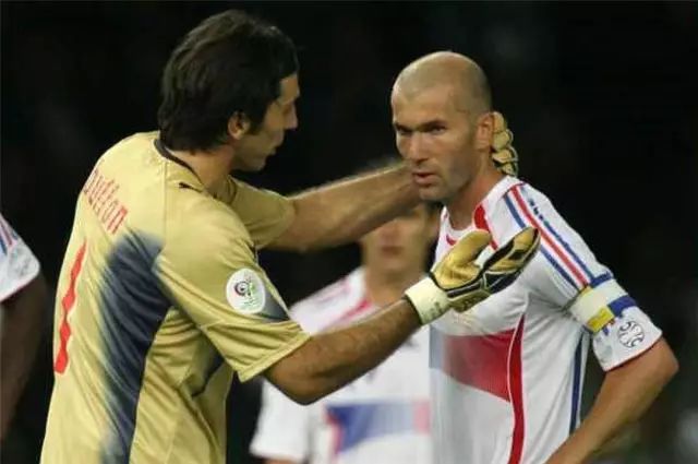 老将布冯再现神扑,小将布冯迎来了首秀