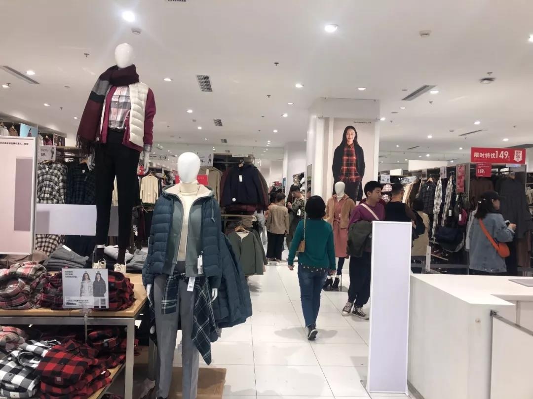 济宁晚上能逛的商场,济宁晚上最热闹的的商业街