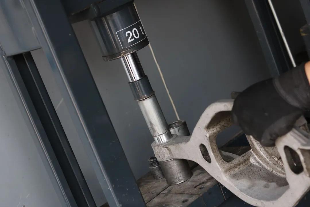 怪兽修理车,怪兽车维修视频