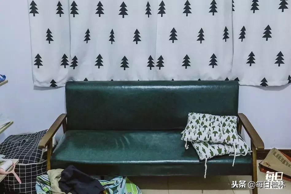 月薪4000月供2000房贷压力大吗,月薪1万还3000车贷压力大吗