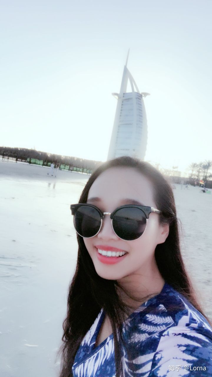 迪拜上班的中国女孩,在迪拜的中国女孩做什么工作