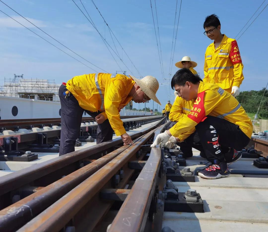 震惊！竟然可以用干冰给“道岔”搓澡！