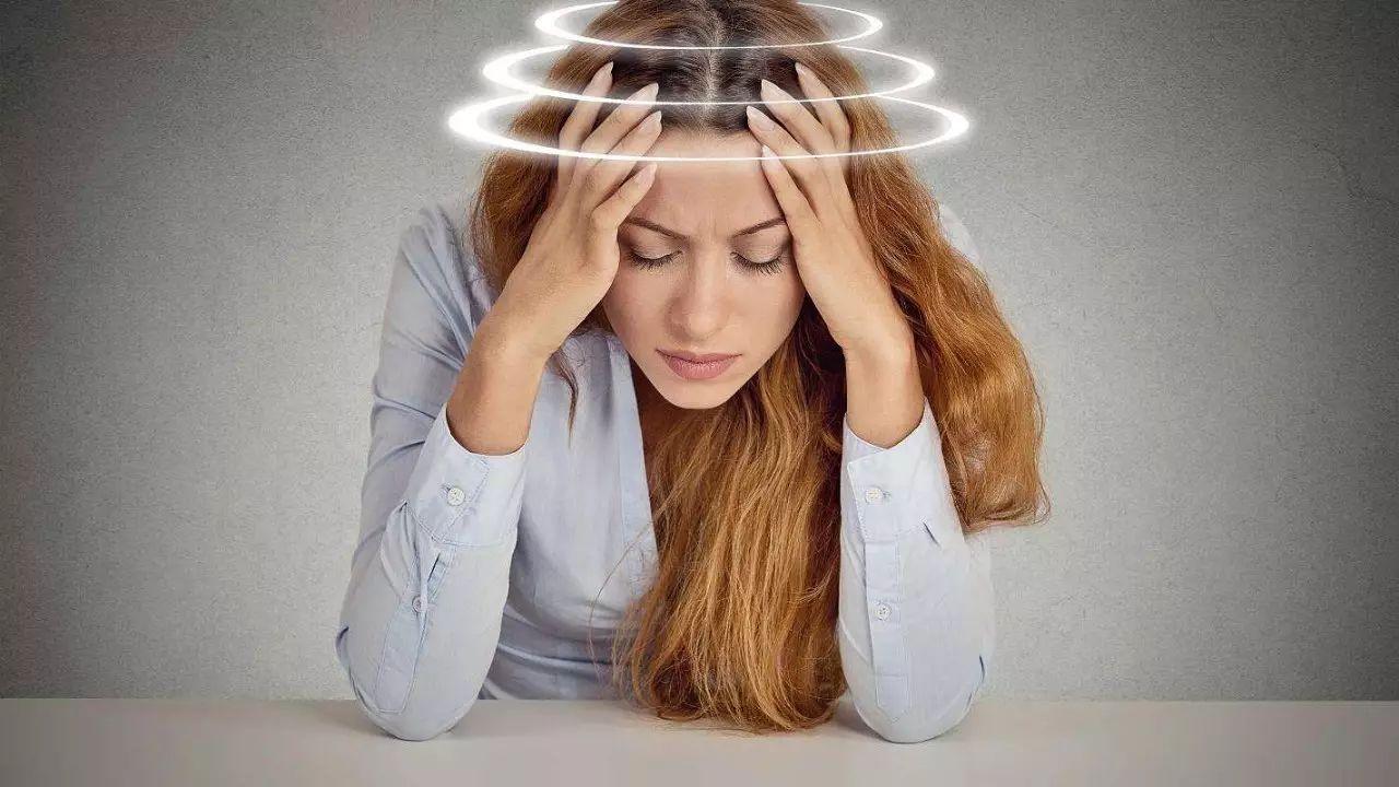 颅内低压性头疼是怎么得的,颅内低压性头痛的临床症状