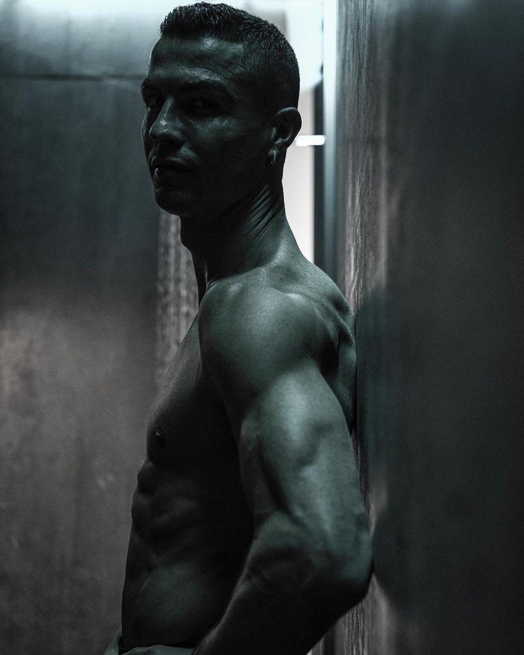 c罗从以前到现在的样子的壁纸,c罗高清壁纸1920x1080