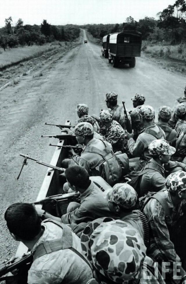 到底是轻机枪还是自动步枪,二战美军bar自动步枪