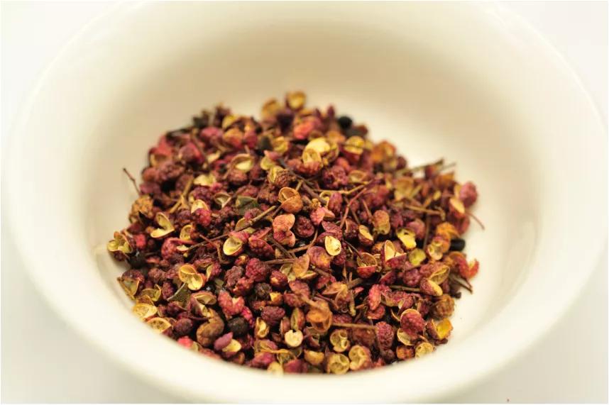 藤椒和麻椒和花椒哪个适合做麻油,花椒麻椒有什么区别啊