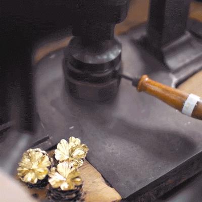 chanel这衣服贵吗,有钱有品位的女生穿什么衣服