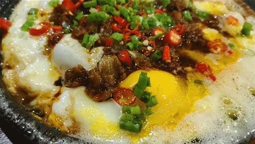 门头沟老牌美食摆上大排档！露天撸串火锅加烤鱼，100元买100瓶U8