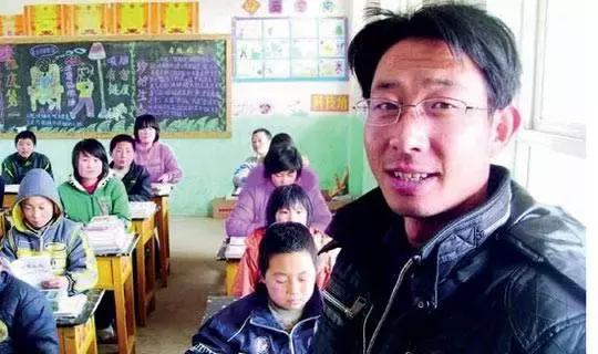 还记得曾经让你泪流满面的照片吗,还记得那个让你刻骨铭心的女孩吗