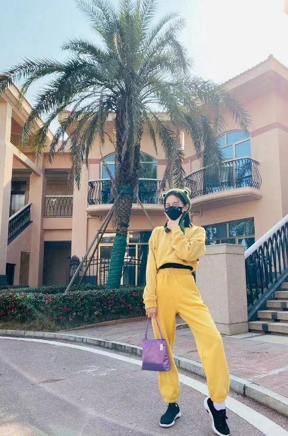 陈小纭腿多细,陈小纭大腿和小腿一样粗