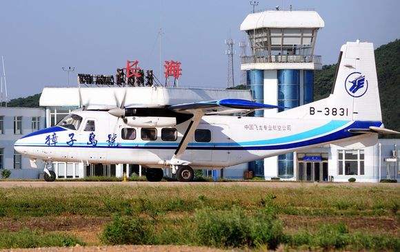 十年没转正的副驾驶迷航撞山，记96年飞龙航空3822号机魂断尖子山