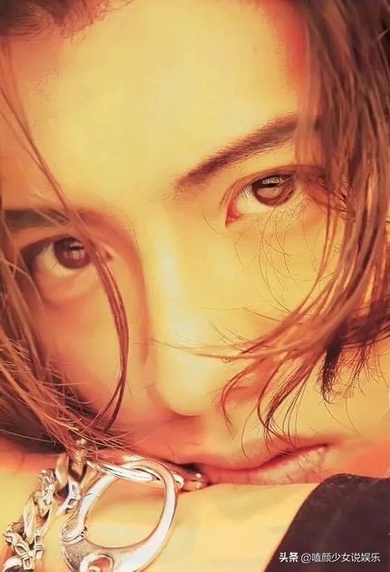 亚洲10大*男美**今昔颜值对比，有人美黑过度，有人不老冻龄，差距大