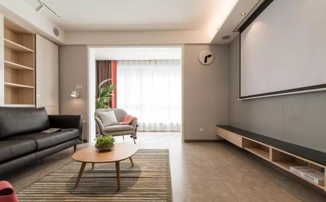 老公坚持装4米长电视柜，沙发墙“加厚”35公分完工都夸他机智