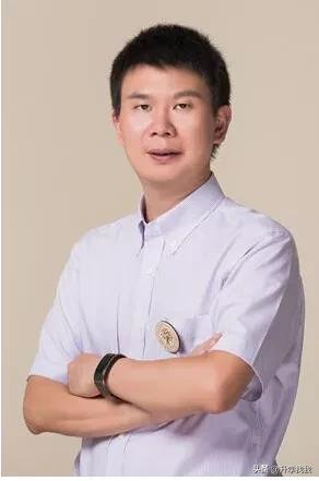 凭什么？开学第一天，重庆这所学校就火上了人民日报