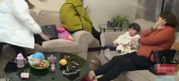 韩安冉整容失败案例,韩安冉整容教科书