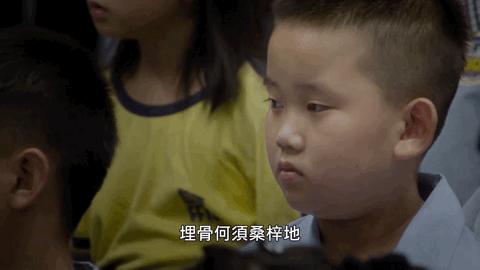 身在社会底层,身处底层才能看到世态炎凉