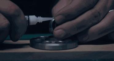 指尖陀螺能转1分钟的轴承,指尖陀螺到底能转多快