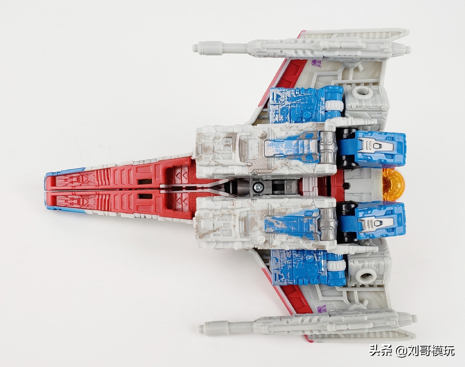 像变形金刚的玩具视频,盘点那些自动变形的变形金刚玩具