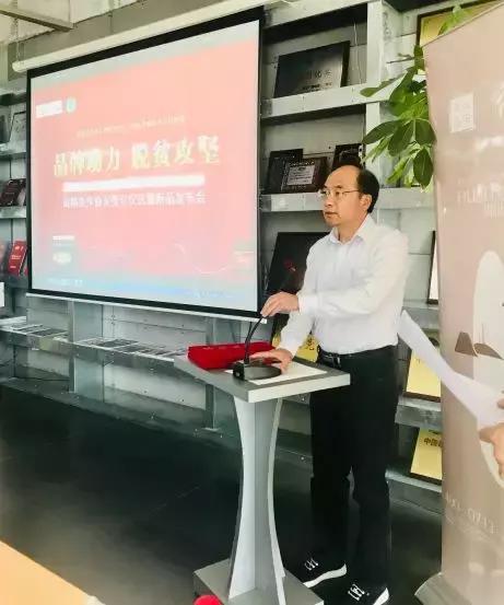 这么多大佬来到垄上频道，原来是那个差点成了雷军第二的人，终于有了大动作！