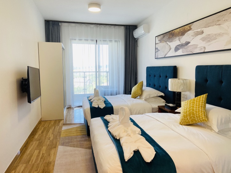 听说广州金叶子温泉酒店是广州的“小布拉宫”