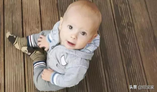 林允儿的o型腿,林允儿的o型腿走路