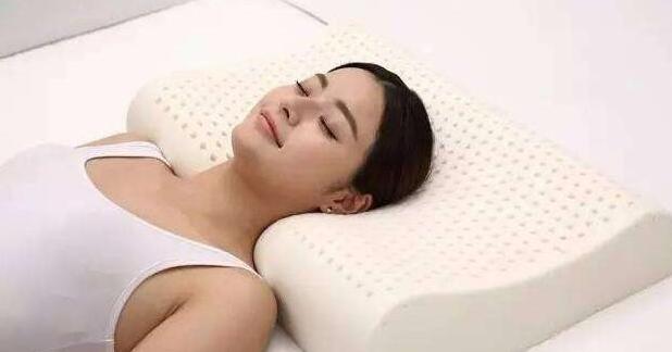 乳胶枕头怎么睡哪边高哪边低,乳胶枕头是睡高一点还是低一点