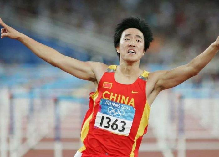 刘翔的巅峰时刻至今无人超越,沉寂了两年多的中国飞人刘翔