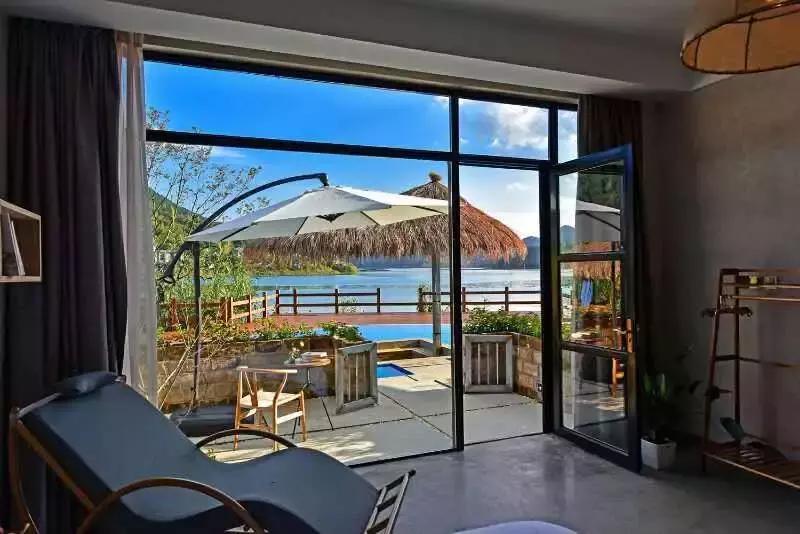 C位出道的千岛湖绝版亲水民宿！要把千岛湖最美的景装进房间……