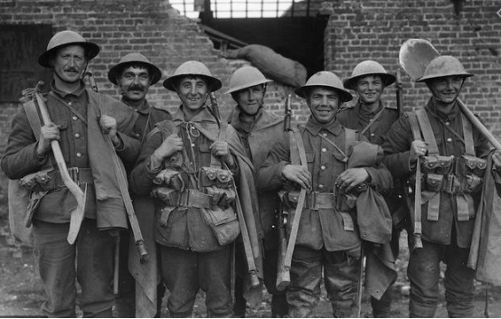 女王的面条，英国科玳发射药为啥长这么怪？